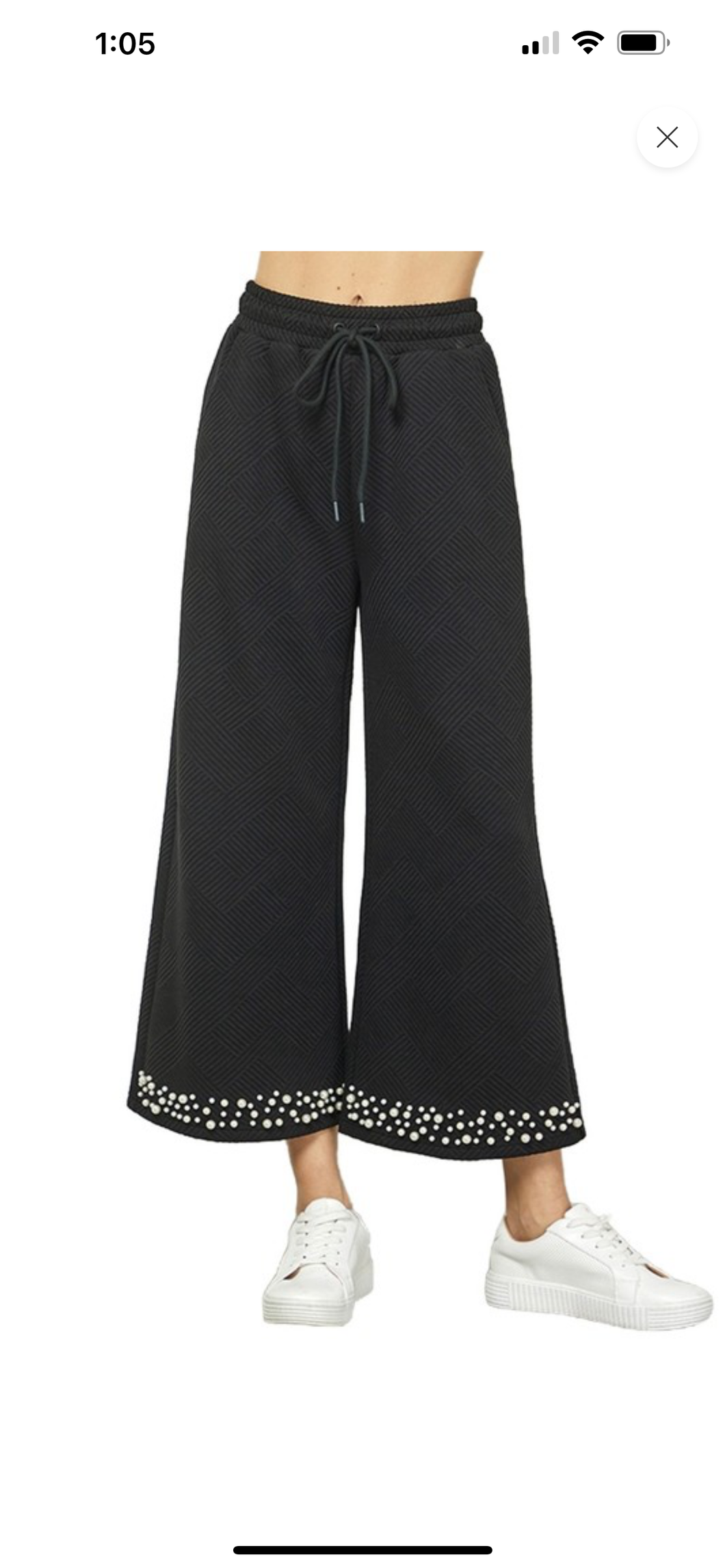 Pearl Detailed Capri Pants