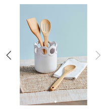 Load image into Gallery viewer, Scalloped Edge Utensil Holder